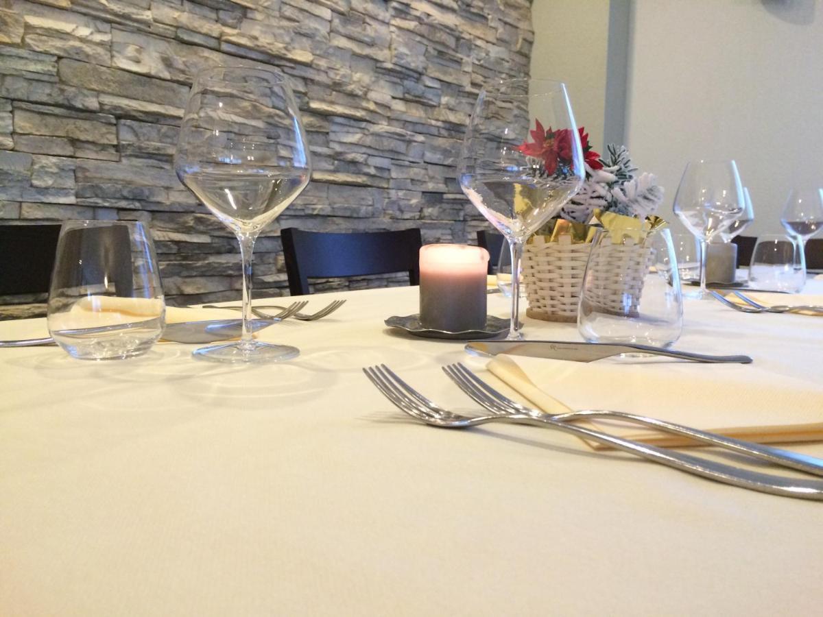 Albergo Ristorante Cuccini Сан-Доменико Экстерьер фото